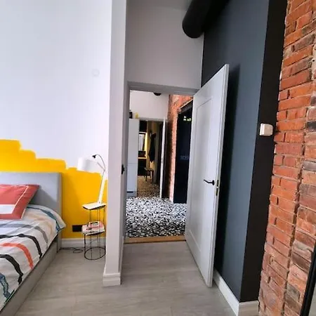 Historical, Spacious And Elegant With Terrace *