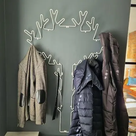 Historical, Spacious And Elegant With Terrace Lejlighed *