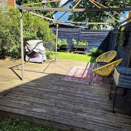 Historical, Spacious And Elegant With Terrace Lejlighed