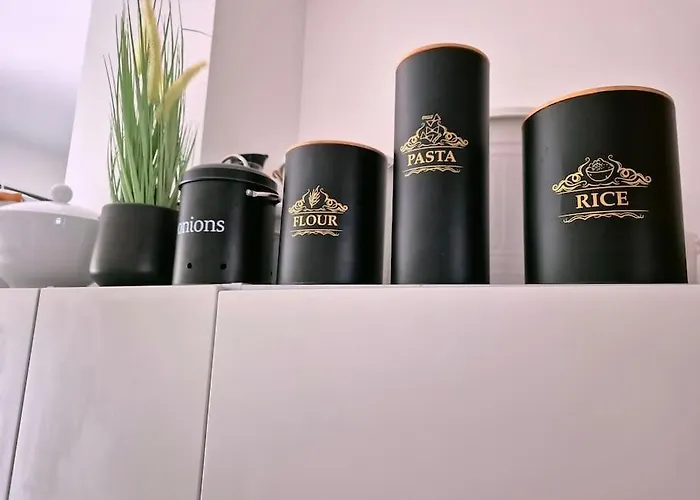 Historical, Spacious And Elegant With Terrace *