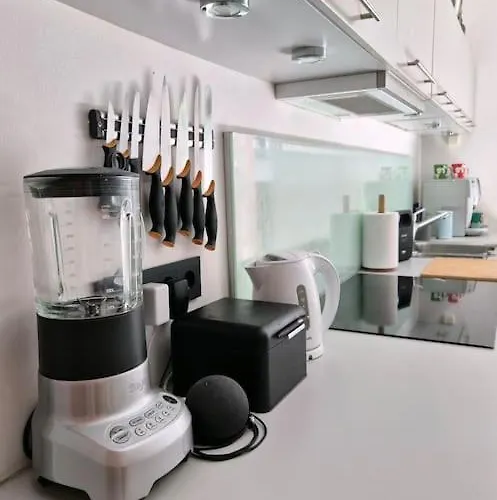 Historical, Spacious And Elegant With Terrace