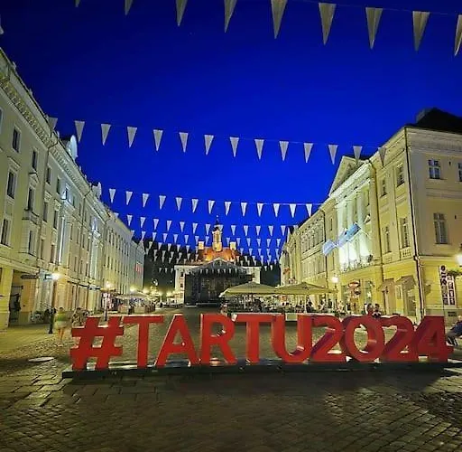 Historical, Spacious And Elegant With Terrace Korter