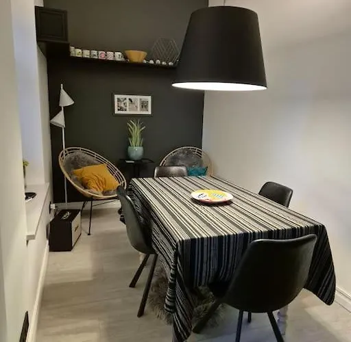 Historical, Spacious And Elegant With Terrace *