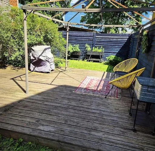 Historical, Spacious And Elegant With Terrace Korter