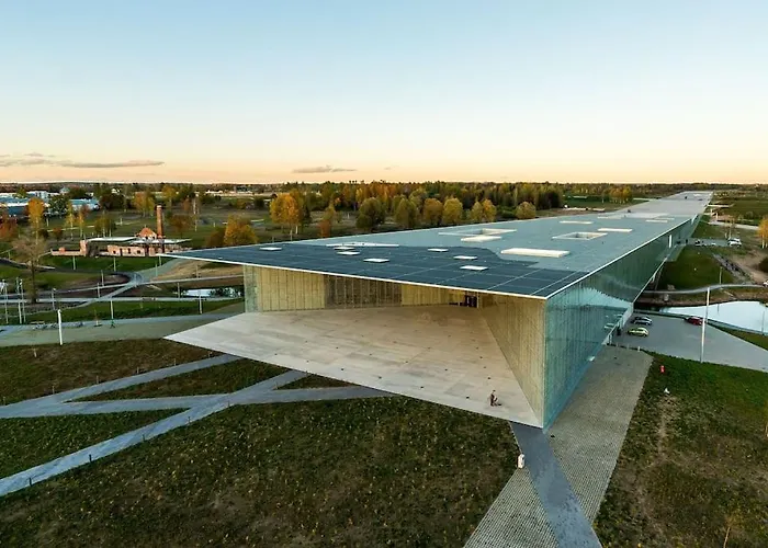 Historical, Spacious And Elegant With Terrace *